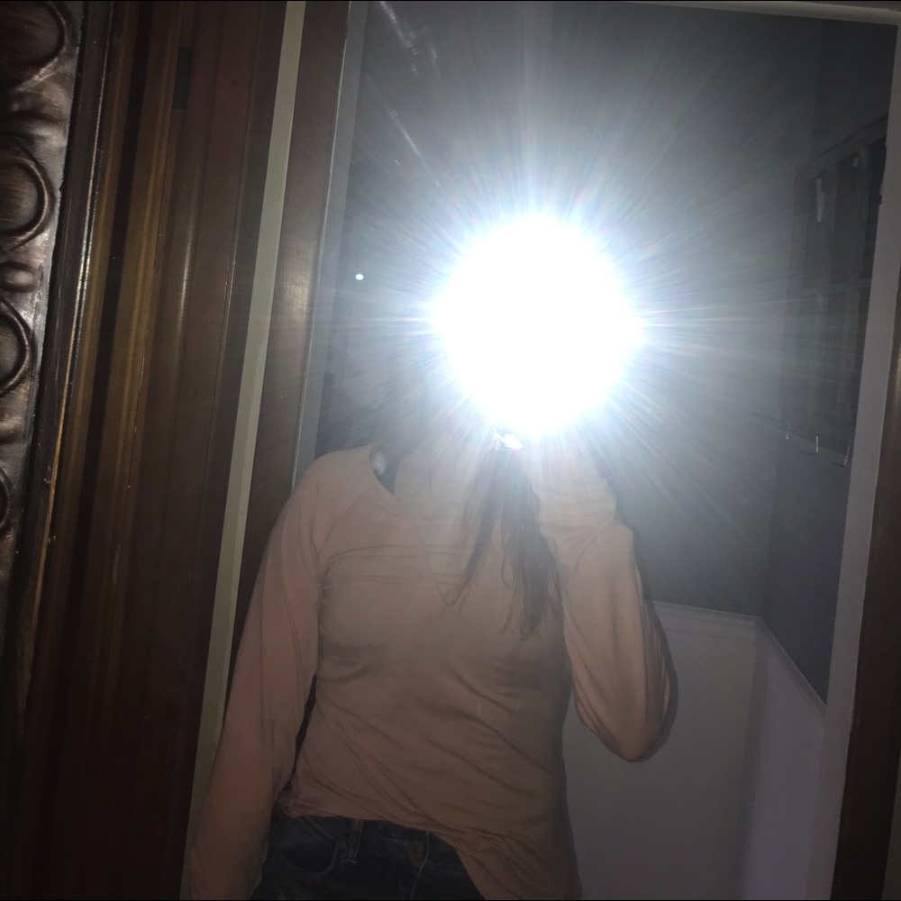 Long sleeve V- cut